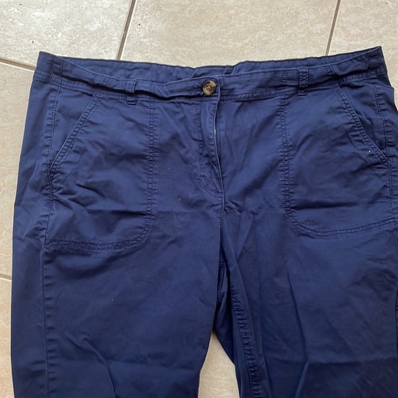 Blue cotton pants. - Picture 2 of 5